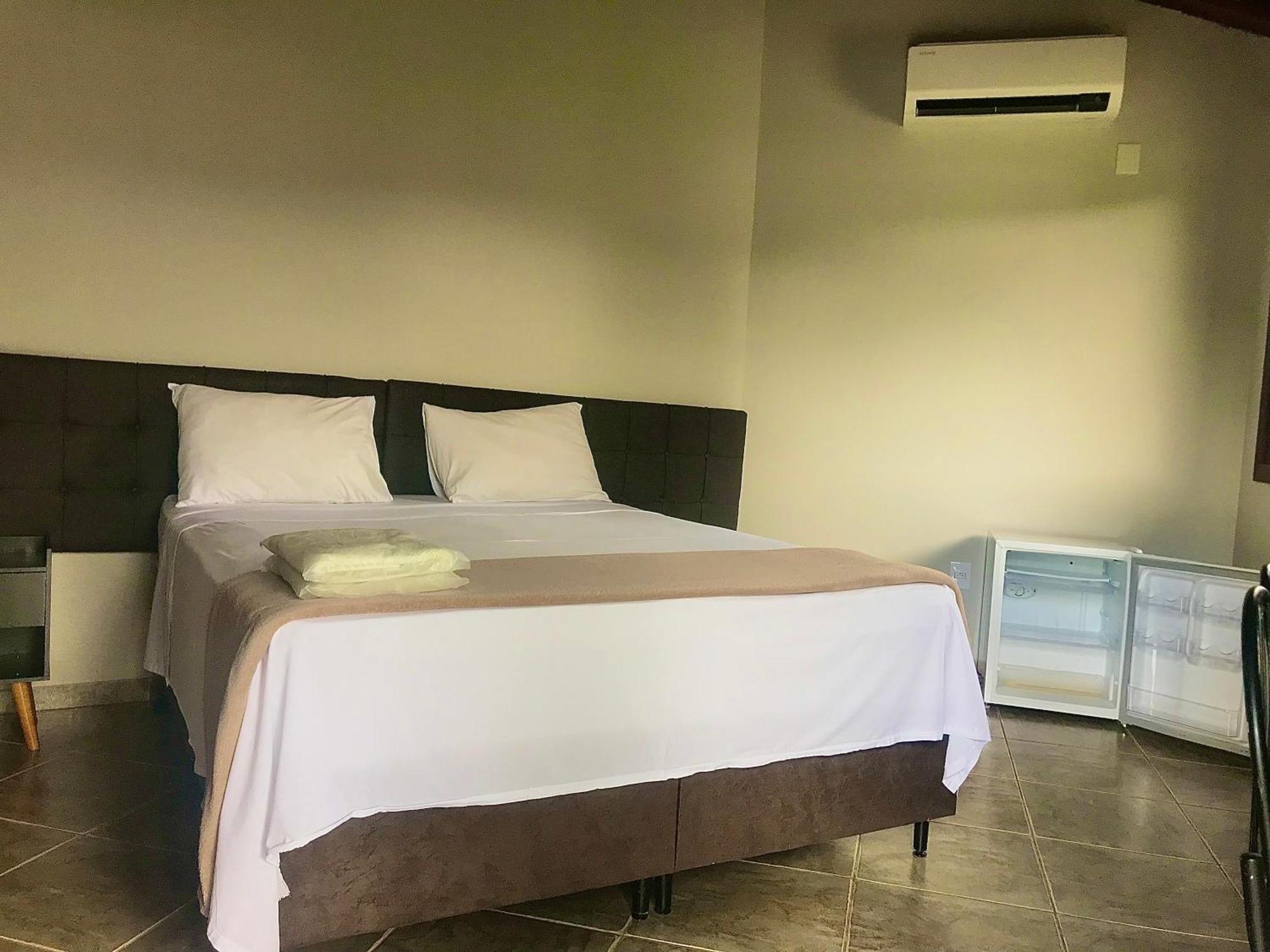 Pousada E Camping Recanto Da Praia Capitólio Exterior foto